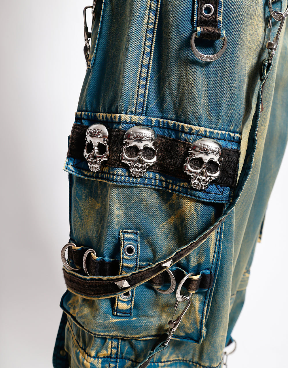 SKULL STUD PANT BLUE SKY WASH