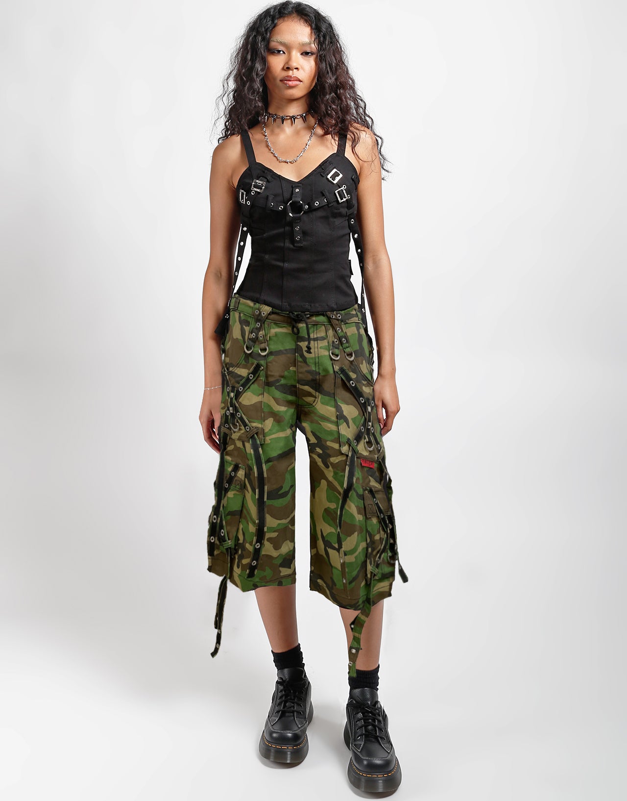 OUT OF CONTROL SHORT CAMO