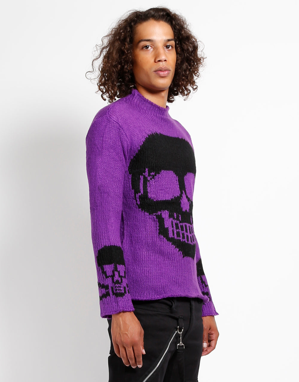 SKULL SWEATER