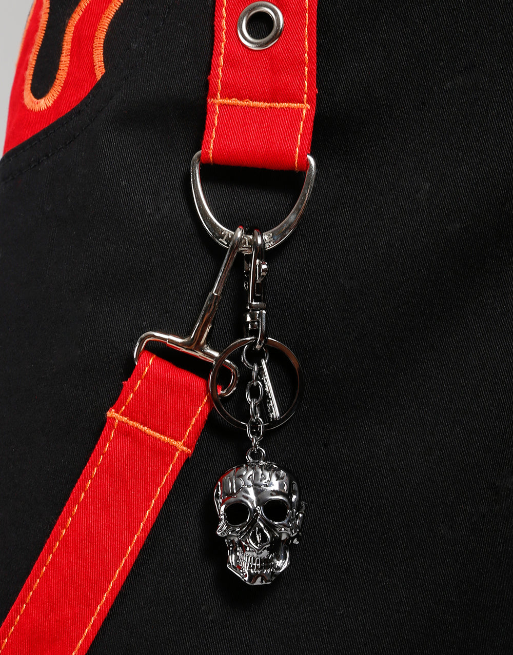 SKULL KEYCHAIN BLACK