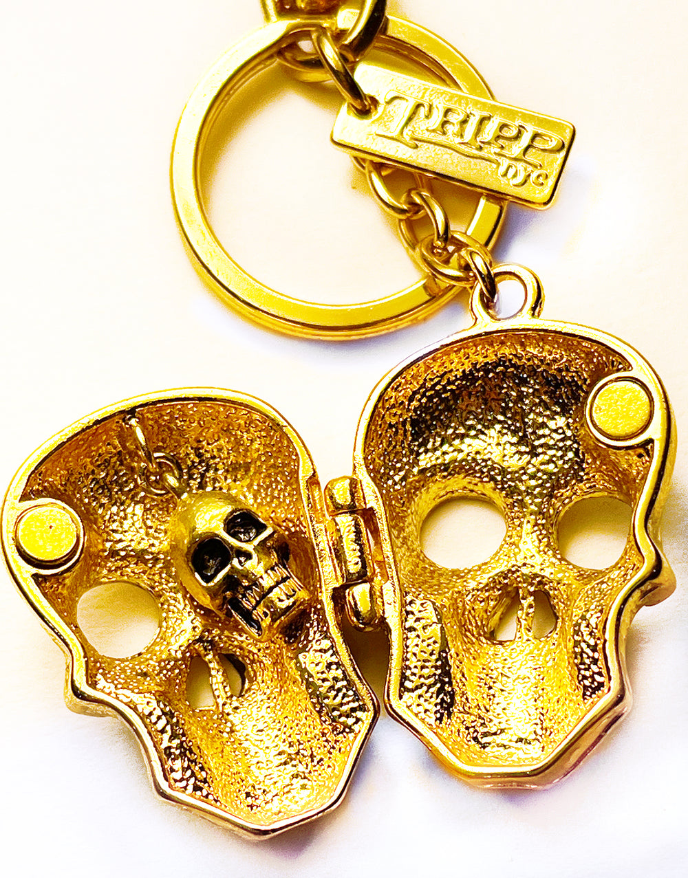 SKULL KEYCHAIN GOLD