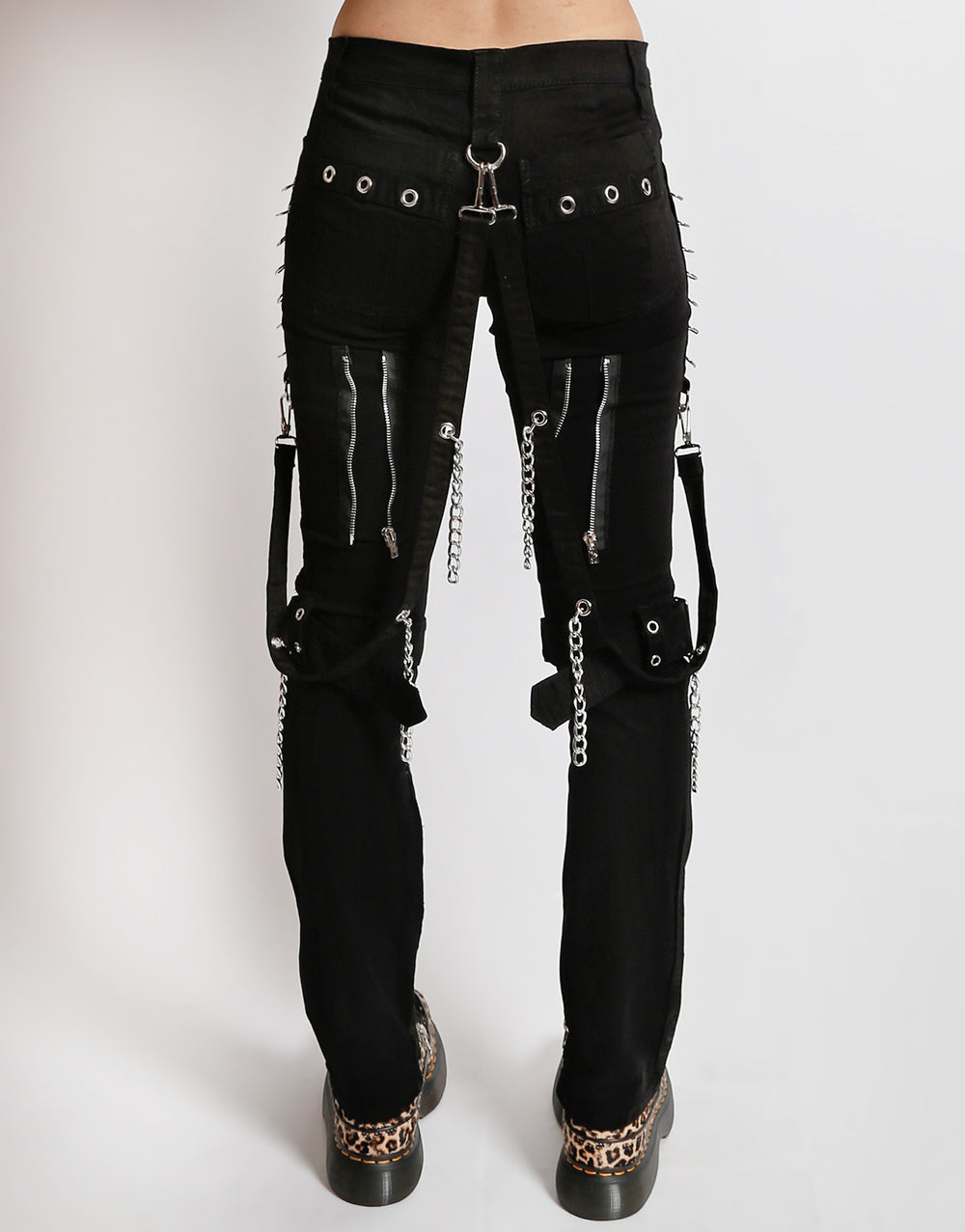 STUDDED BONDAGE PANT