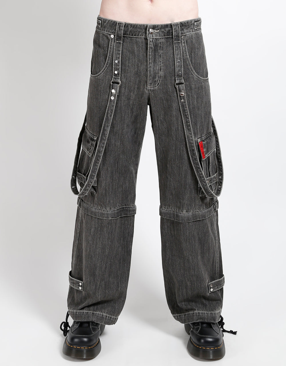 ZIP OFF CRUSH CARGO PANT BLACK DENIM