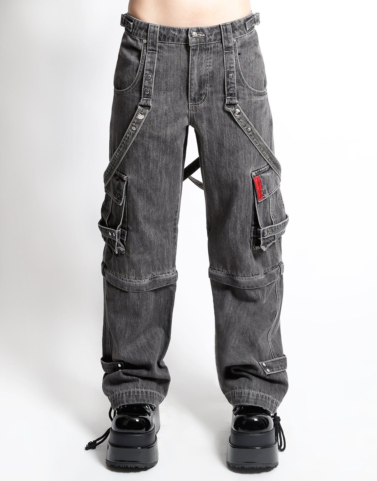 ZIP OFF CRUSH CARGO PANT BLACK DENIM