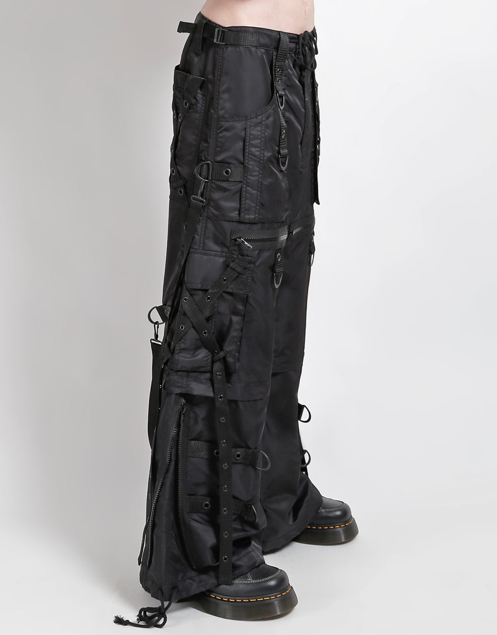 X-STRAP ZIP OFF SPACE OUT PANT BLACK