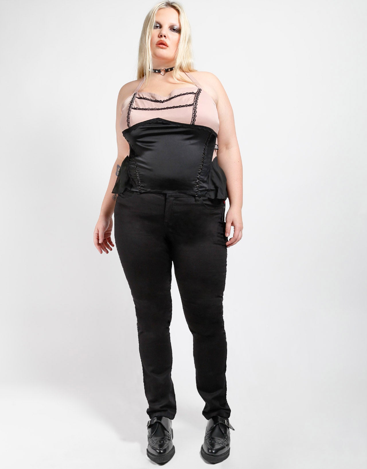 trippnyc似　XU CURVE BLACK T-BACK JEAN – TRIPP NYC